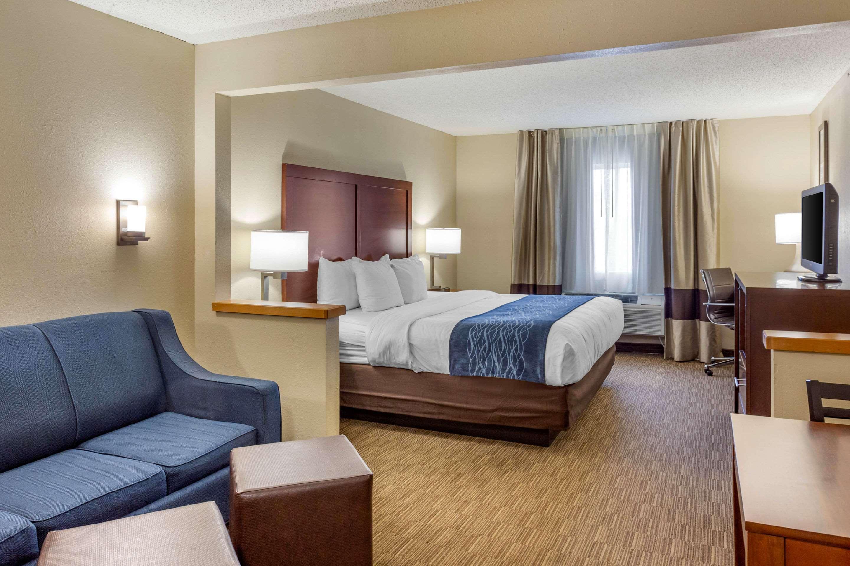 Comfort Inn Rockford Near Casino District Екстер'єр фото