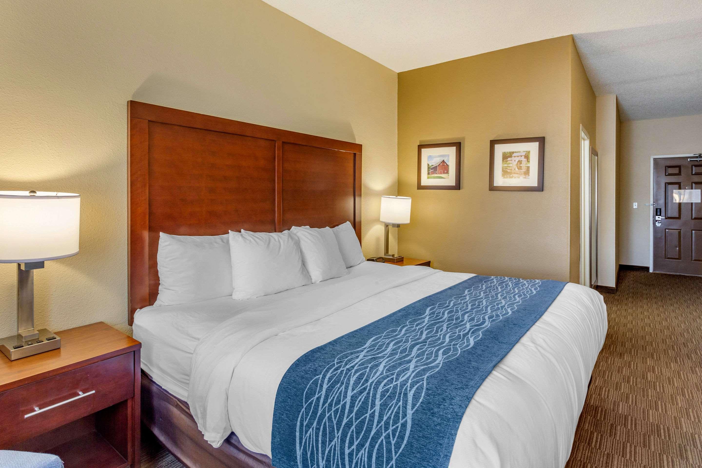 Comfort Inn Rockford Near Casino District Екстер'єр фото