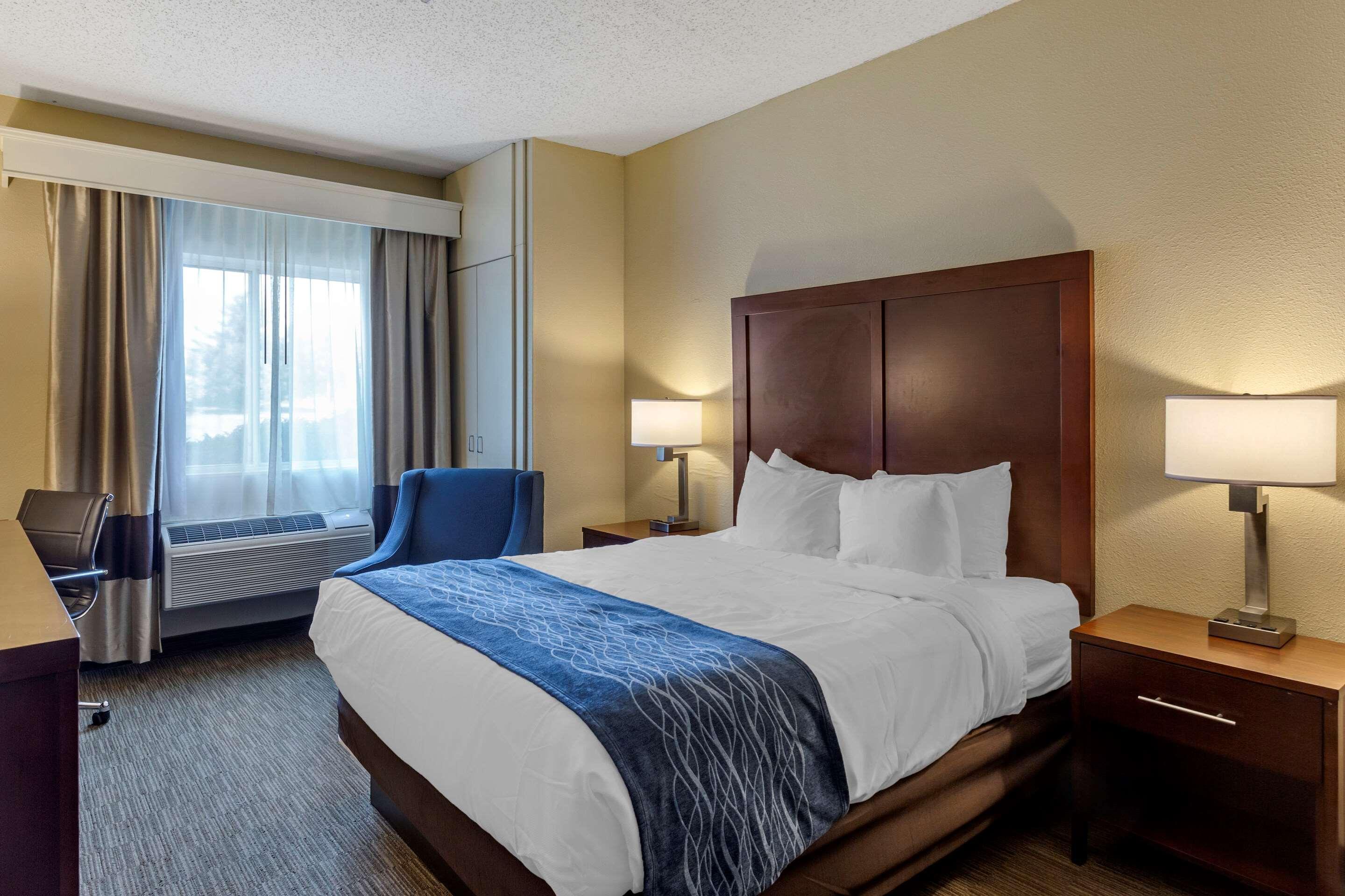 Comfort Inn Rockford Near Casino District Екстер'єр фото