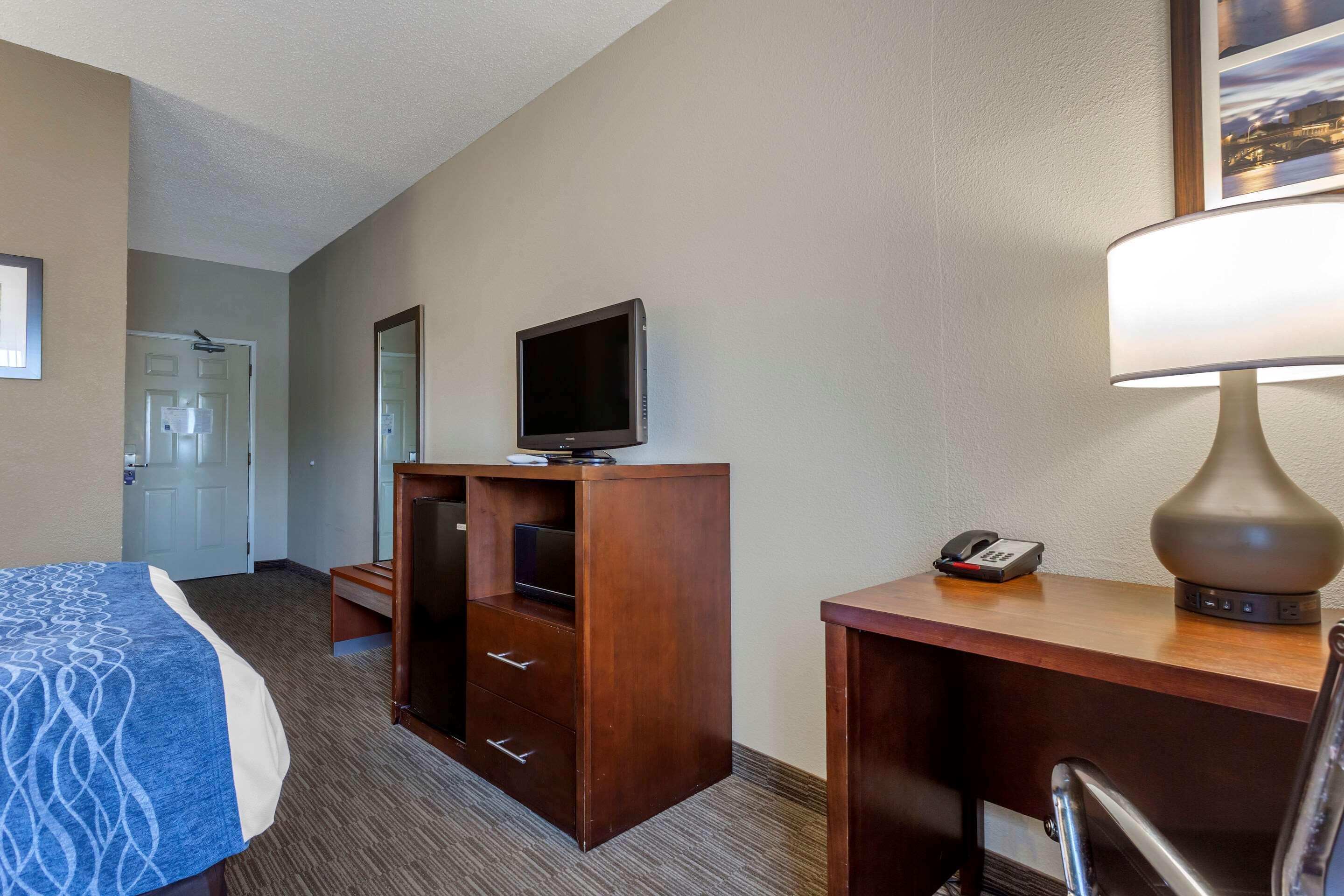 Comfort Inn Rockford Near Casino District Екстер'єр фото