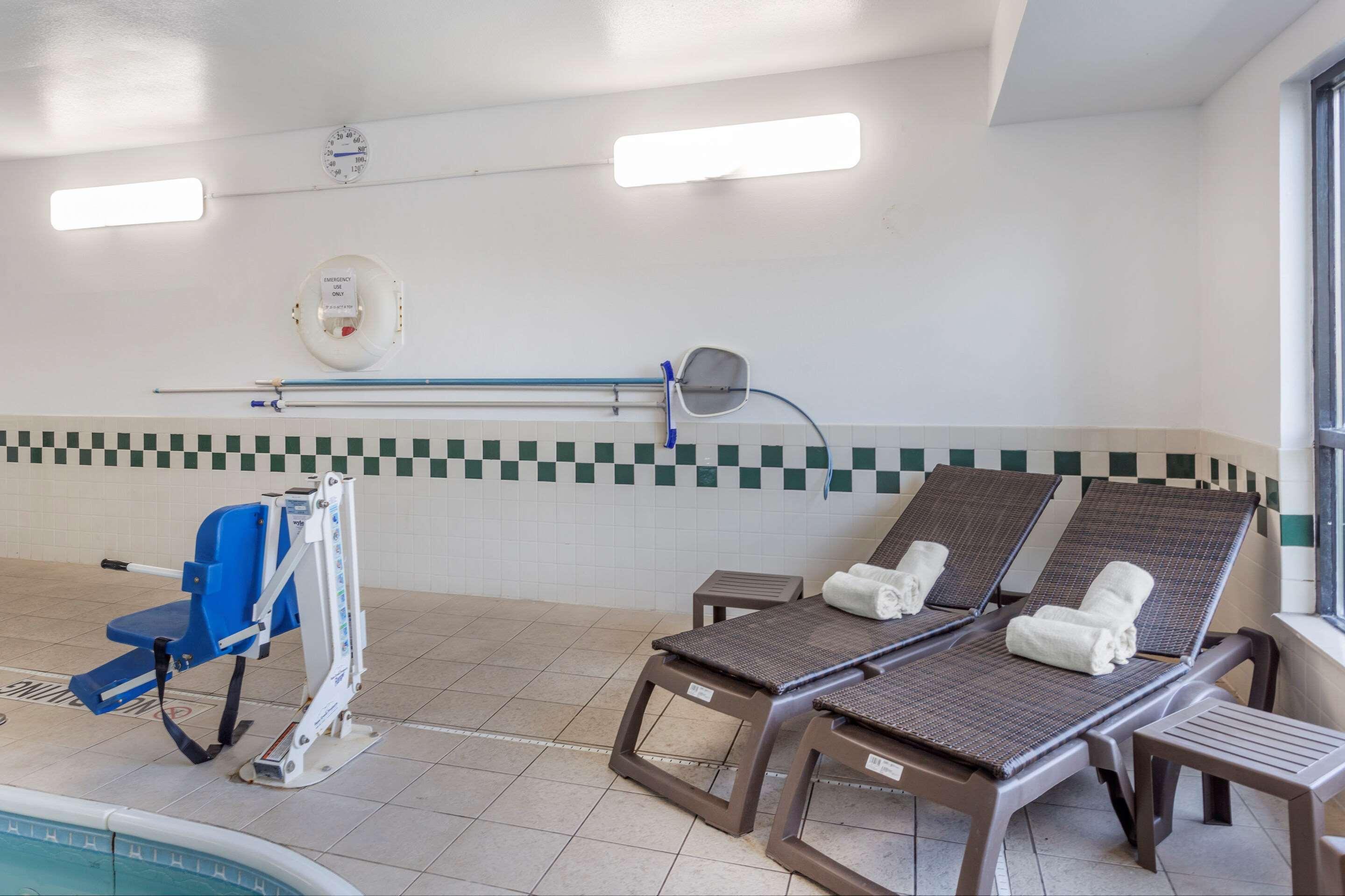 Comfort Inn Rockford Near Casino District Екстер'єр фото