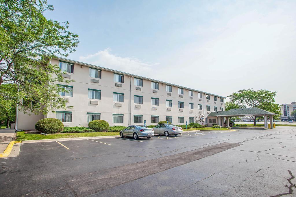 Comfort Inn Rockford Near Casino District Екстер'єр фото