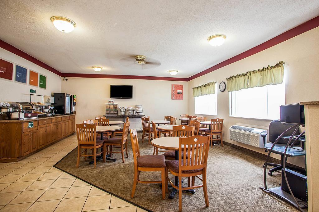 Comfort Inn Rockford Near Casino District Екстер'єр фото