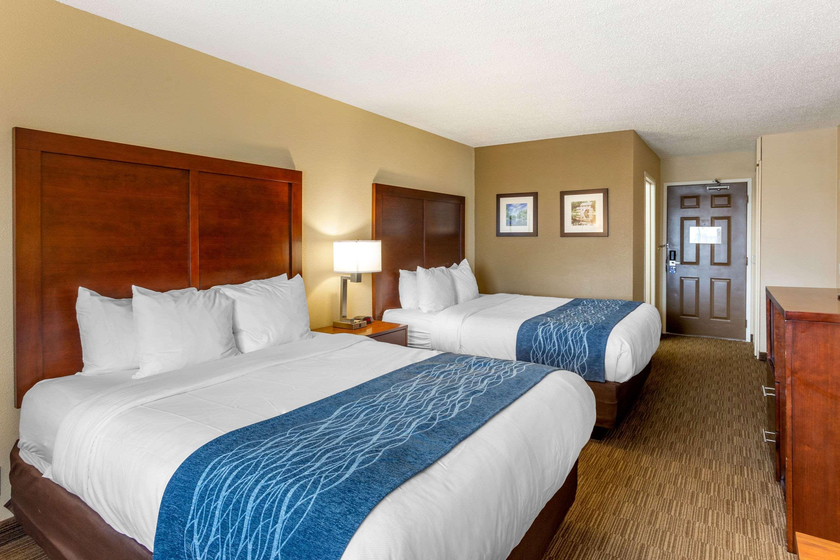 Comfort Inn Rockford Near Casino District Екстер'єр фото