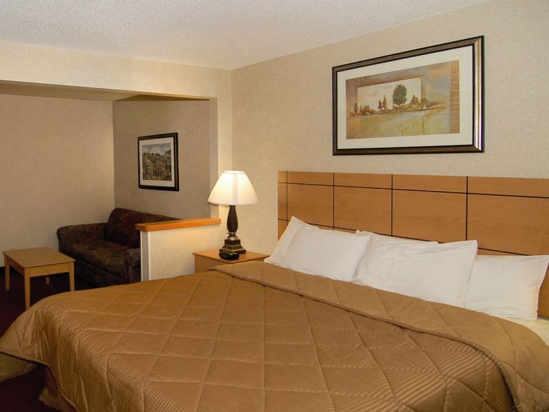 Comfort Inn Rockford Near Casino District Екстер'єр фото